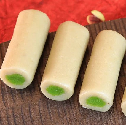 Kaju Pista Roll