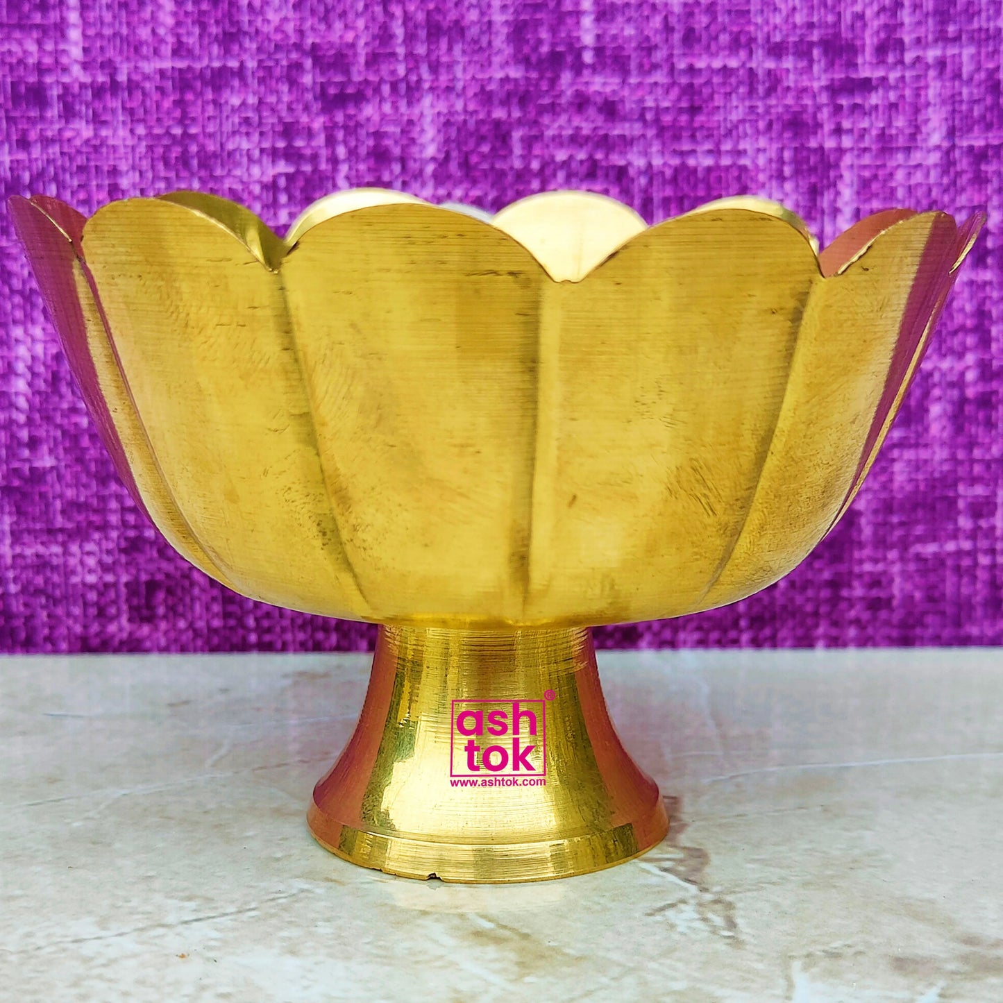 Brass Flower bowl, brass bowl for kum kum, Brass Gift item (Dia 5 Inches)