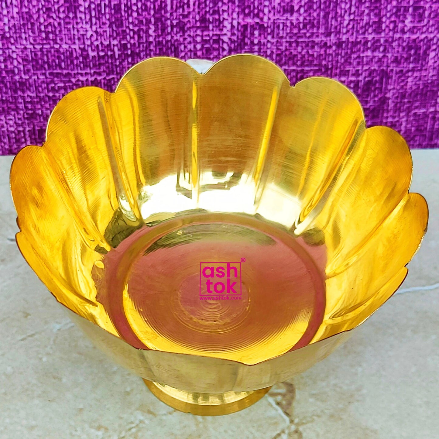 Brass Flower bowl, brass bowl for kum kum, Brass Gift item (Dia 6 Inches)