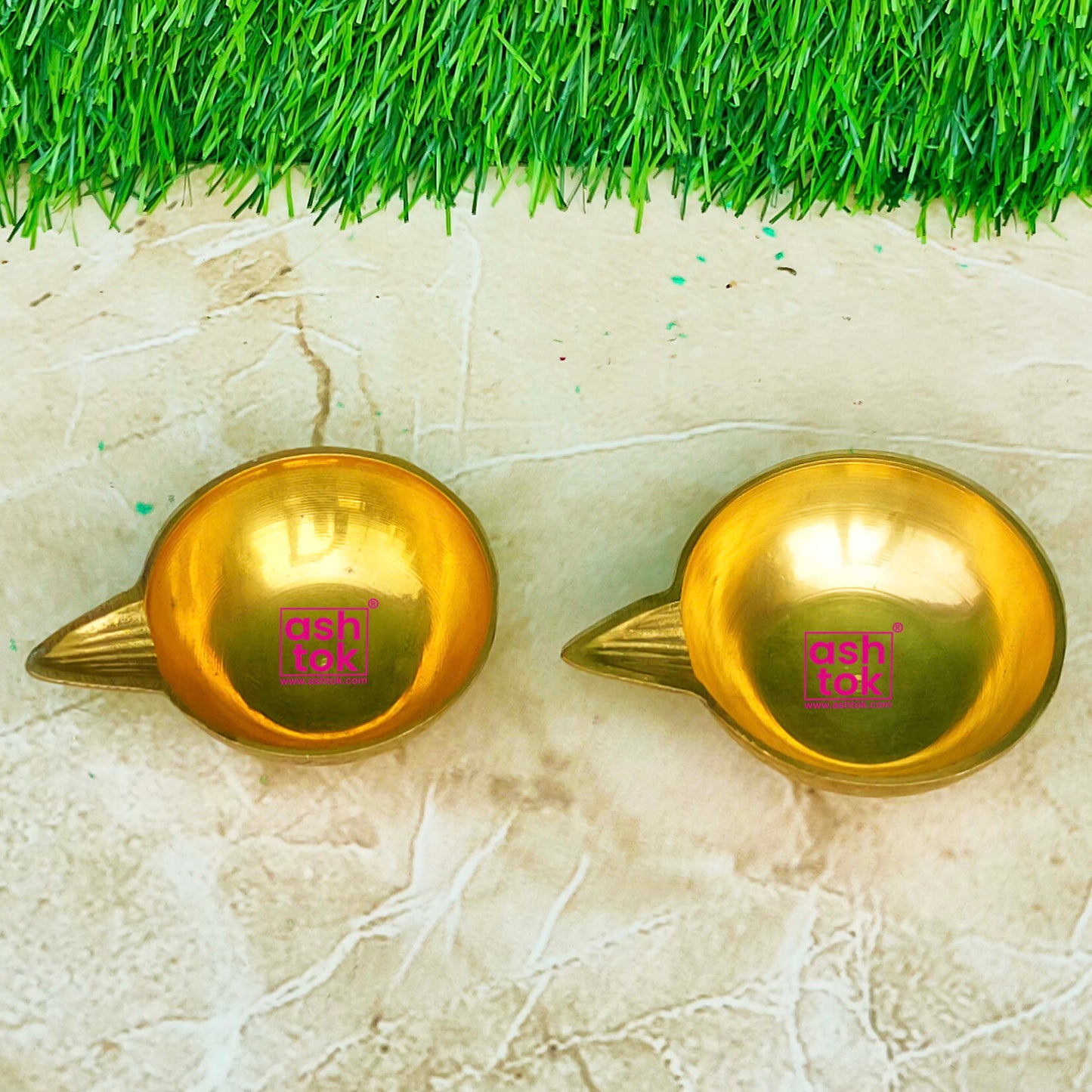 Brass Kuber Diya for Puja, Handmade Diwali Diya (Dia 3 Inches)