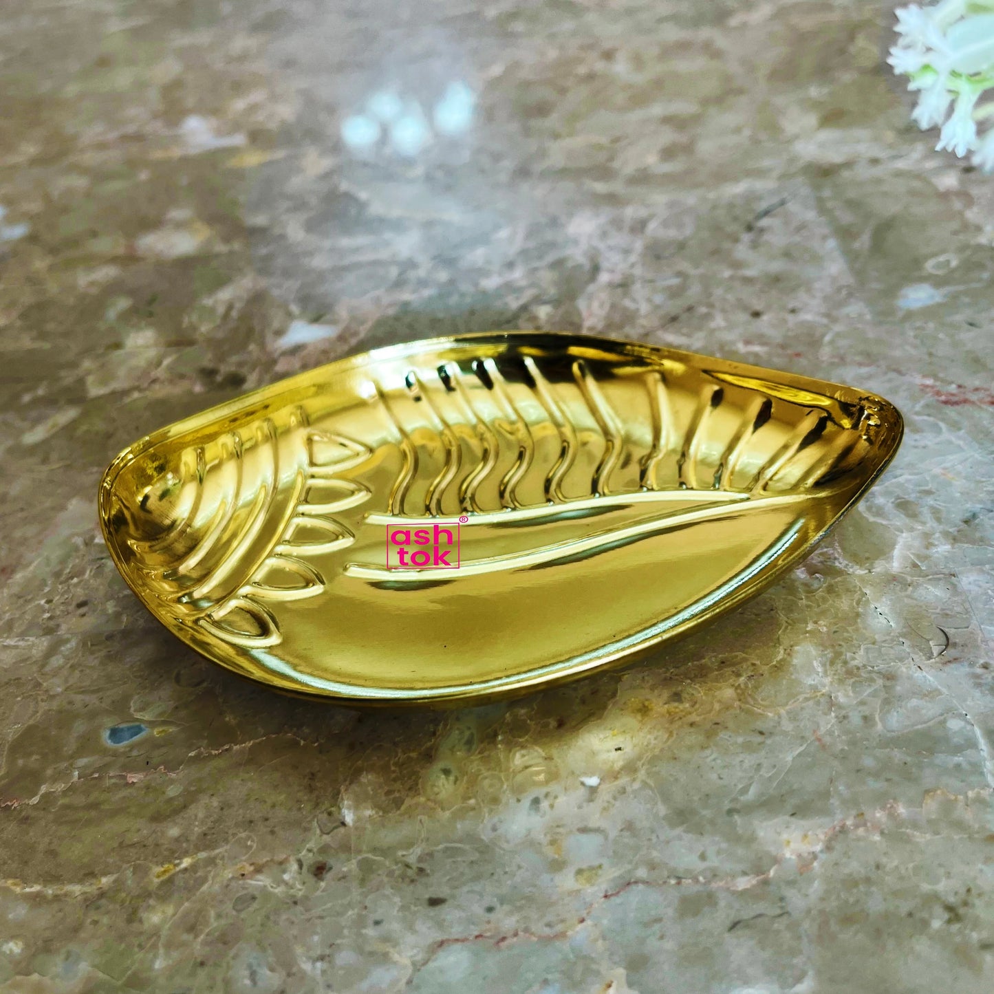Brass Plate Shankh Shape, Serving Plate, Gift Item for Special Occasions (Dia - 5.5 Inches)