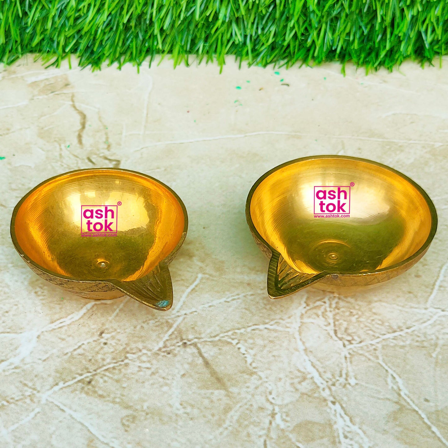 Brass Kuber Diya for Puja, Handmade Diwali Diya (Dia 3 Inches)