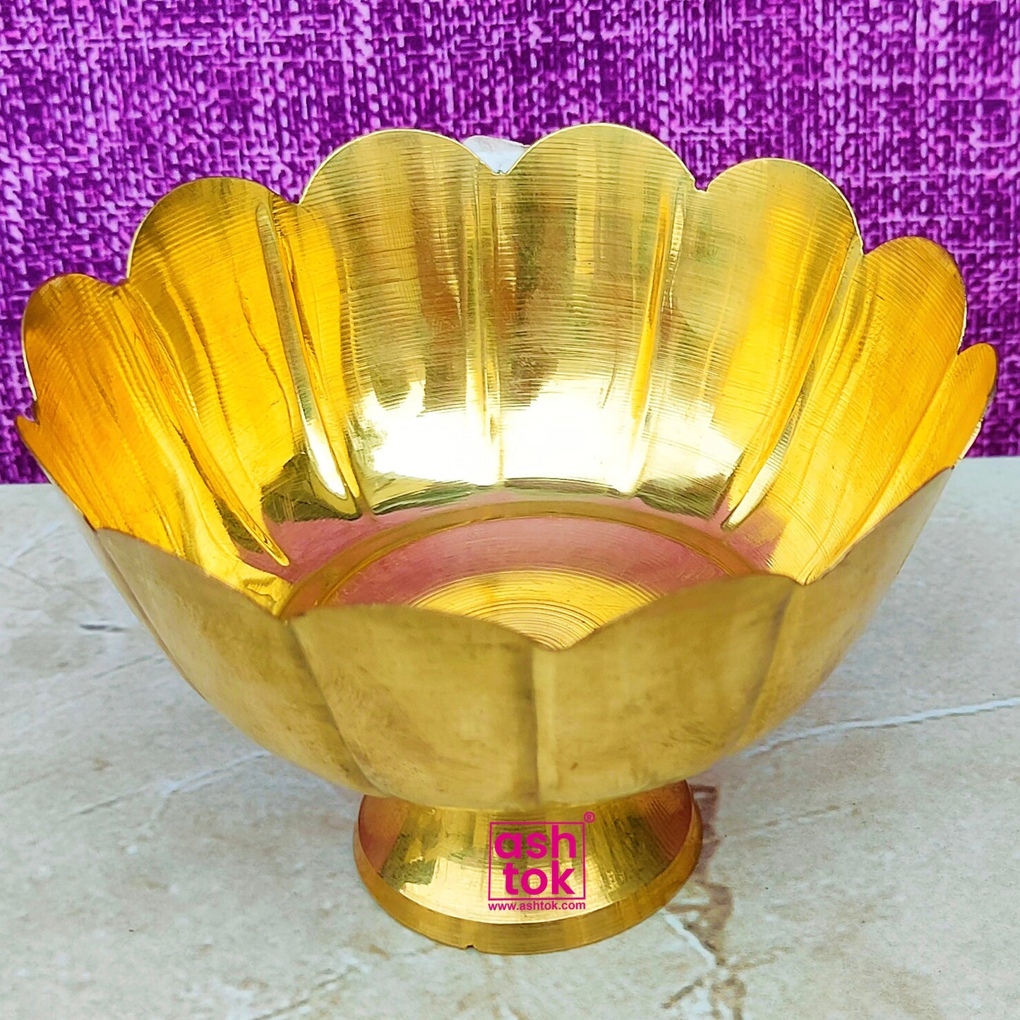 Brass Flower bowl, brass bowl for kum kum, Brass Gift item (Dia 5 Inches)