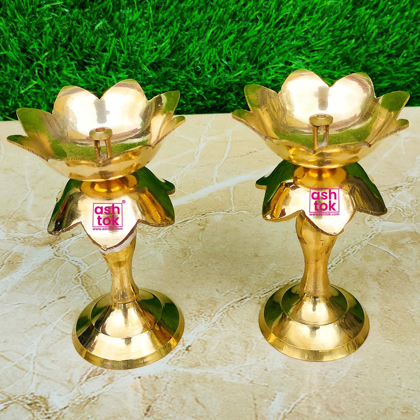 Brass Kamal stand diya, Brass Diya, Brass Oil lamp, Gift Item (Pack of 2 Pcs)