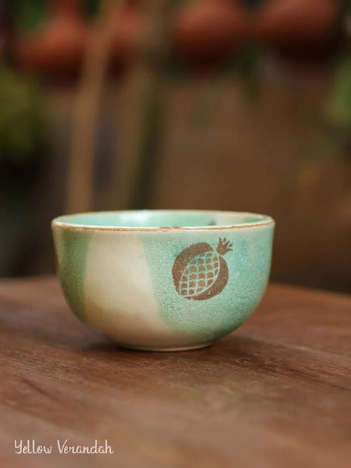 Stoneware Serving Bowl with Gold Motif