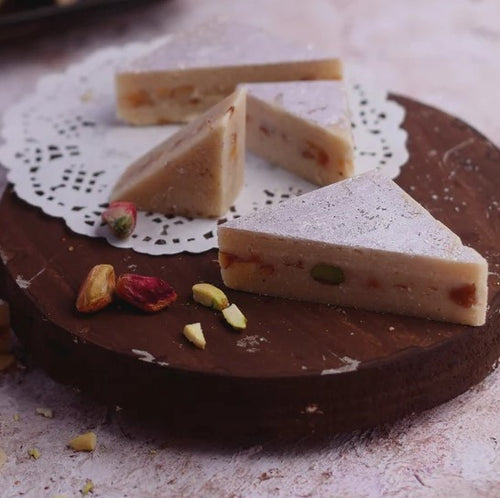 Kaju Pista Sandwich